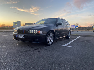 BMW 530d,individual,M-packet (2 foto / 11)