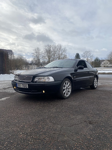 Volvo c70 (1 foto / 12)