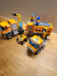 Lego 60033 ja 60035 (3 foto / 3)
