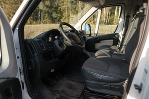 Kaubik Peugeot Boxer 2.2 TDI 81kW (10 foto / 10)