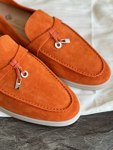 Loro Piana summer walk (2 foto / 3)
