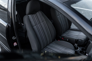 Volkswagen Fox (13 foto / 15)