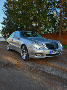 Mercedes- benz E350 (3 foto / 10)