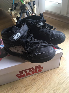 Star War кроссовки (2 фото из 2)