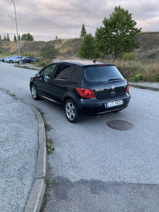 Peugeot 307 (2 фото из 6)