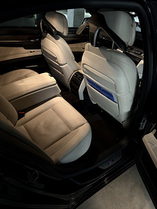 BMW 740d (8 фото из 15)
