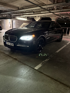 BMW 740d (4 фото из 15)