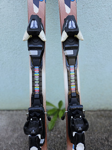 Müüa kasutatud laste SALOMON ENDURO JR 800 mäesuusad . (3 foto / 4)