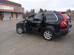 Xc90 2005 2.9 t6 (3 foto / 9)
