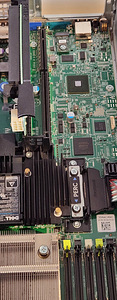 Dell R730 SFF 16 E5-2697A v4 (8 foto / 8)