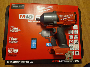 Ударный гайковерт Milwaukee M18 Fuel Onekey ONEFHIWF12-0X (1 фото из 2)