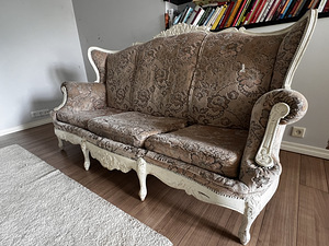 Rokokoo stiilis diivan ja tugitoolid (1 foto / 7)