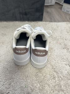 Uued Adidas tossud, s.35 (2 foto / 5)