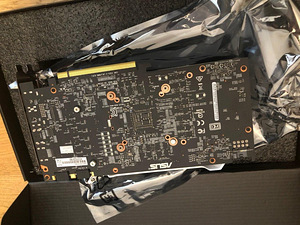Asus Dual GTX 1070 8GB (3 foto / 3)