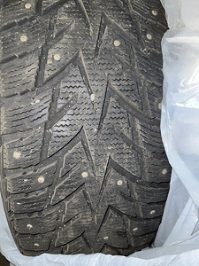 Kasutatud naastrehvid WINGUARD WINSPIKE 235/55R18 (1 foto / 4)