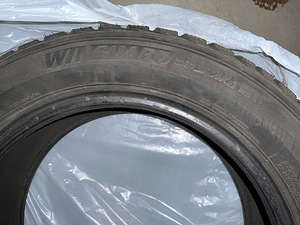 Kasutatud naastrehvid WINGUARD WINSPIKE 235/55R18 (2 foto / 4)