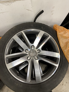 Audi Q7 originaal veljed+rehvi 20" (1 foto / 10)