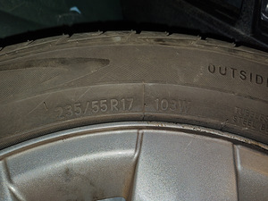 Renault originaalveljed suverehvidega. (3 foto / 9)