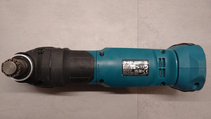 Akuuniversaaltöörist Makita DTM51 18V (nakerdaja) (4 foto / 10)