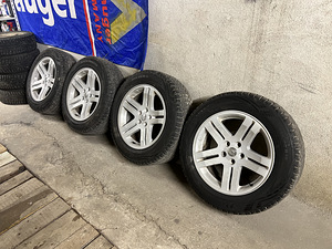5x115 chrysler 300c talverehvid koos velgedega (1 foto / 2)