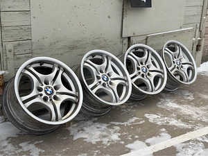 5x120 R17 Стиль 69 Оригинальные литые диски M-пакет (2 фото из 3)