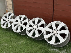 5x112 R18 оригинальные литые диски Mercedes-Benz (1 фото из 4)
