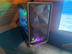 RTX 4080, I9 13900K, DDR5 32GB 6000Mhz, 1TB EVO 990 Pro (1 foto / 4)