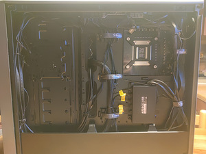 RTX 4080, I9 13900K, DDR5 32GB 6000Mhz, 1TB EVO 990 Pro (3 foto / 4)