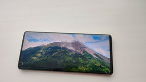 Motorola edge продам или обменяю на планшет андроид 10 дюймо (1 фото из 4)