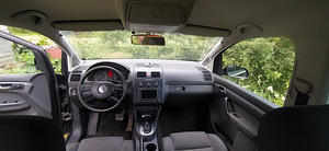 VW Touran (5 foto / 5)