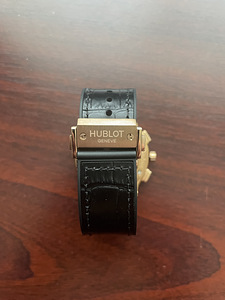 Часы Hublot (5 фото из 5)