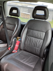 Ford Galaxy 1,9 96kw 2005 (3 foto / 9)