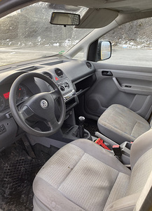 Volkswagen Caddy (7 фото из 7)
