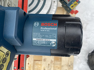 Лобзик Bosch GCM8SJL (3 фото из 3)