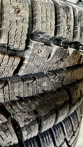Minerva Eco Stud-LT 235/65 R16C naastrehvid (1 foto / 4)
