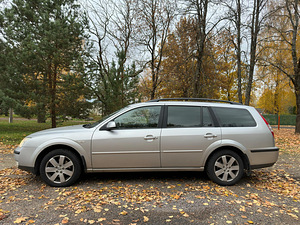 FORD MONDEO TURNIER (5 foto / 12)
