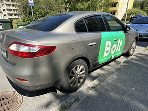 Auto rentimine (1 foto / 4)