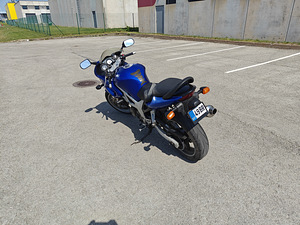 Suzuki SV650S (4 foto / 9)