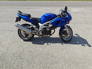 Suzuki SV650S (3 foto / 9)