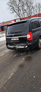 Lancia Voyager PLATINUM Stow N Go 2.8 131kW (2 foto / 12)