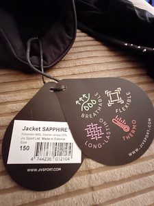 Iluuisutamise trennipüksid ja jakket . Suurus 150 (2 foto / 3)