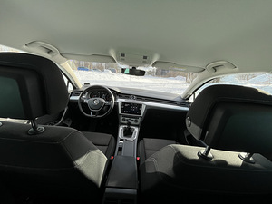 Volkswagen Passat Comfortline (10 foto / 15)