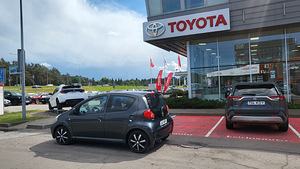 Toyota aygo (2 фото из 15)