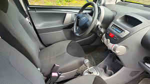 Toyota aygo (12 фото из 15)