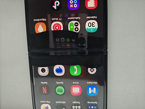 Samsung Z Flip 3 (4 foto / 6)