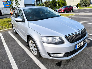 Skoda Octavia Ambition 1.6 TDI 81kW (3 foto / 8)