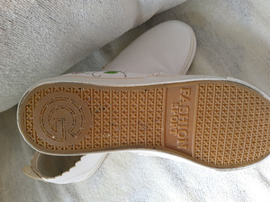 Sliponid (3 foto / 3)