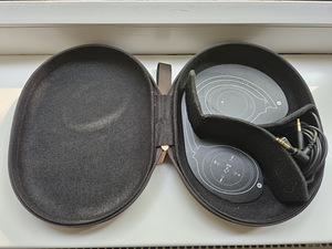 Sony WH-1000XM4 (4 foto / 8)