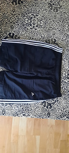 Чёрные шорты аdidas essensial XXL