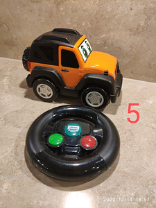 Игрушки (6 фото из 7)